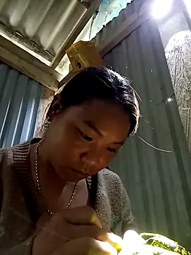 Snapshot of may-squirl chatting on September 26, 4:16 am may-squirl online show from September 26, 4:16 am