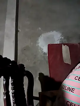 Snapshot of may-squirl chatting on October 22, 3:23 pm may-squirl online show from October 22, 3:23 pm