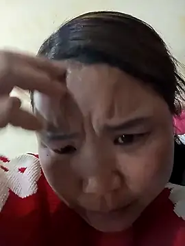 Snapshot of may-squirl chatting on February 2, 1:32 pm may-squirl online show from February 2, 1:32 pm