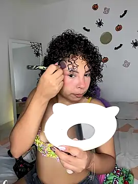 ViolettaMiller  online show from October 17, 1:14 pm