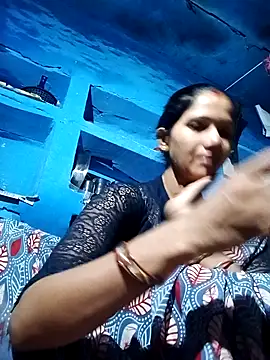 Snapshot of Jooli_xx chatting on September 28, 12:27 am Jooli xx online show from September 28, 12:27 am