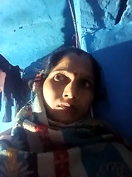 Jooli xx online show from November 14, 12:48 pm