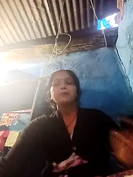 Jooli xx online show from February 17, 12:45 pm