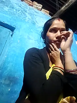 Jooli xx online show from February 25, 12:59 pm