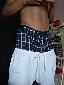 TRILLAHUNG online show from June 9, 1:45 pm