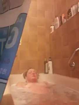 Snapshot of LiluLiluLilu chatting on November 25, 6:52 pm LiluLiluLilu online show from November 25, 6:52 pm