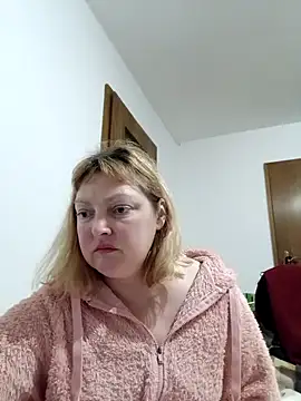 LiluLiluLilu online show from March 1, 10:12 pm