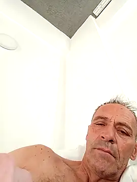 Snapshot of Meliwem12 chatting on October 26, 4:51 am Meliwem12 online show from October 26, 4:51 am