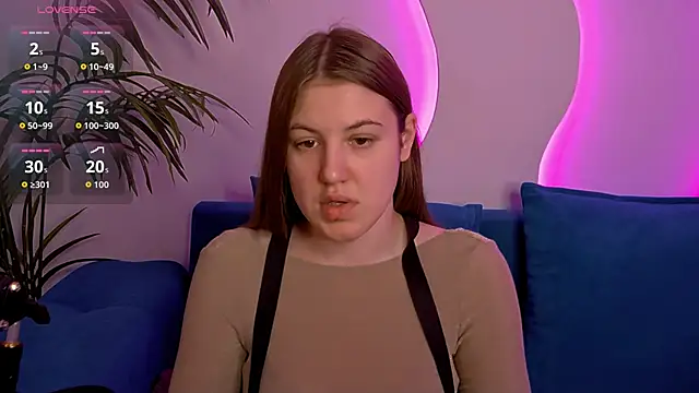 Snapshot of MelanieHenders chatting on November 9, 5:50 am MelanieHenders online show from November 9, 5:50 am