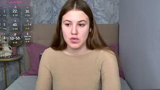 Snapshot of MelanieHenders chatting on November 22, 5:28 am MelanieHenders online show from November 22, 5:28 am