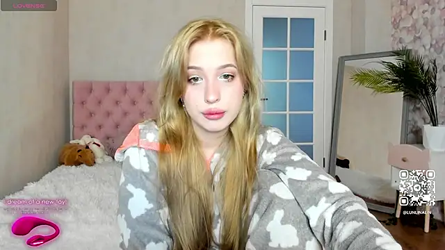 LightStar 18 online show from October 2, 8:54 am