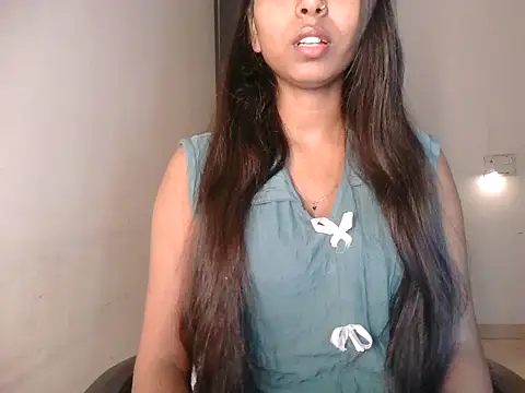 GlamGirl002 online show from January 7, 12:57 am