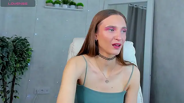 Snapshot of Alisha_Green chatting on September 26, 1:53 am Alisha Green online show from September 26, 1:53 am