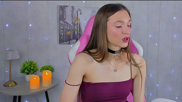 Snapshot of Alisha_Green chatting on October 29, 1:41 am Alisha Green online show from October 29, 1:41 am