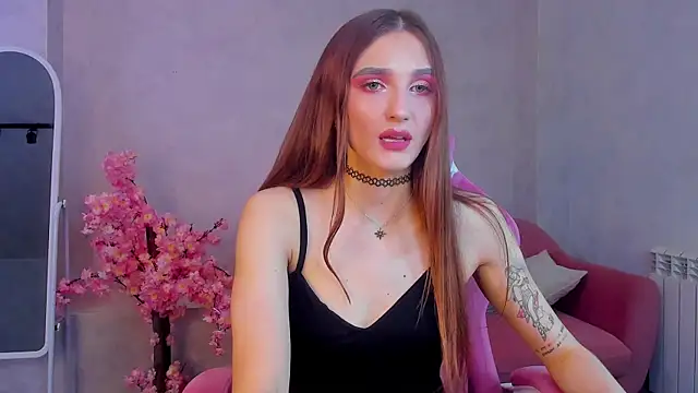 Snapshot of Alisha_Green chatting on June 29, 9:26 am Alisha Green online show from June 29, 9:26 am