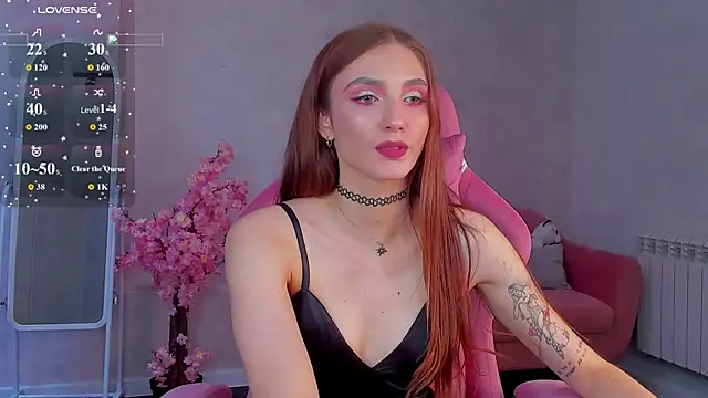Snapshot of Alisha_Green chatting on July 14, 10:21 am Alisha Green online show from July 14, 10:21 am