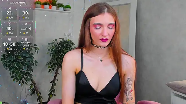 Snapshot of Alisha_Green chatting on July 30, 9:19 am Alisha Green online show from July 30, 9:19 am