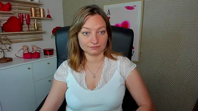 angelaSamt online show from June 9, 5:52 am