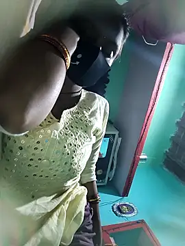 posewith online show from October 16, 10:44 pm