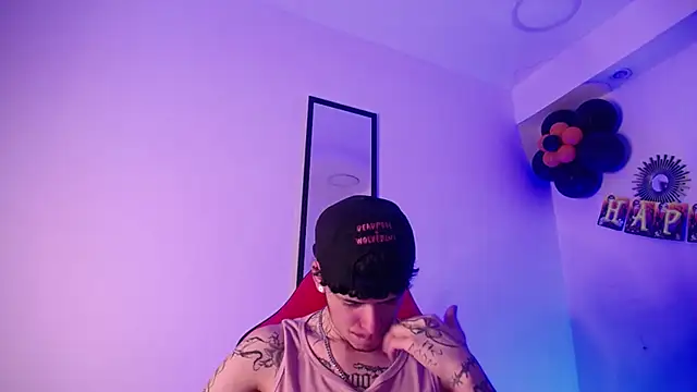 Anhonymus  online show from October 17, 3:53 am