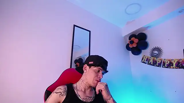 Anhonymus  online show from October 23, 3:50 am