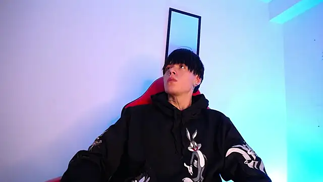 Anhonymus  online show from November 18, 3:34 am