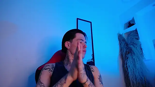 Anhonymus  online show from November 19, 2:06 pm