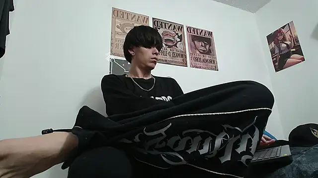 Anhonymus  online show from December 21, 10:39 pm