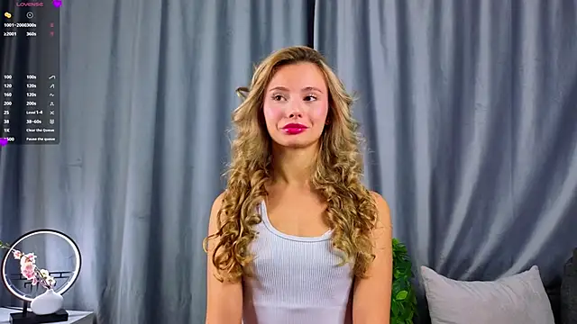 NaughtySeraphine online show from February 11, 5:01 am