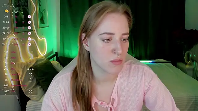 Alice Cire online show from December 19, 2:02 pm