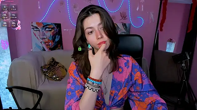 kitniss dreamy online show from June 11, 2:53 am