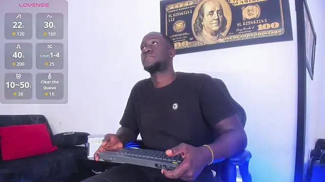 Snapshot of lucas_manzon chatting on December 2, 3:51 pm lucas manzon online show from December 2, 3:51 pm