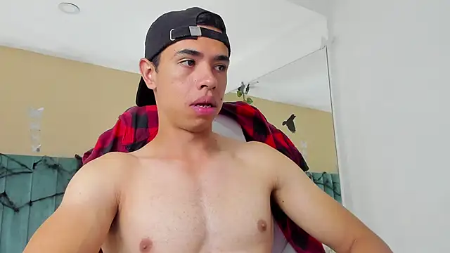 Muscle Scott online show from October 11, 12:15 pm