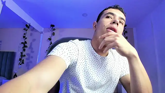 Muscle Scott online show from February 13, 1:51 pm