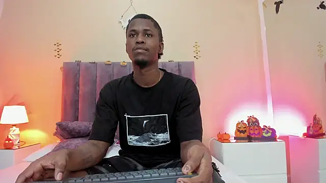 Kiaraa y Her Crazy online show from October 30, 7:14 pm