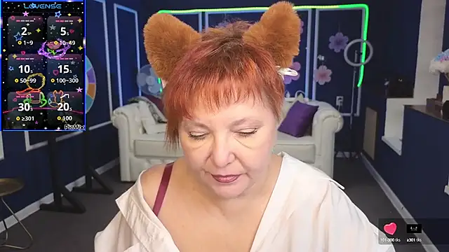 Snapshot of Kira_Kenett chatting on September 29, 7:02 am Kira Kenett online show from September 29, 7:02 am