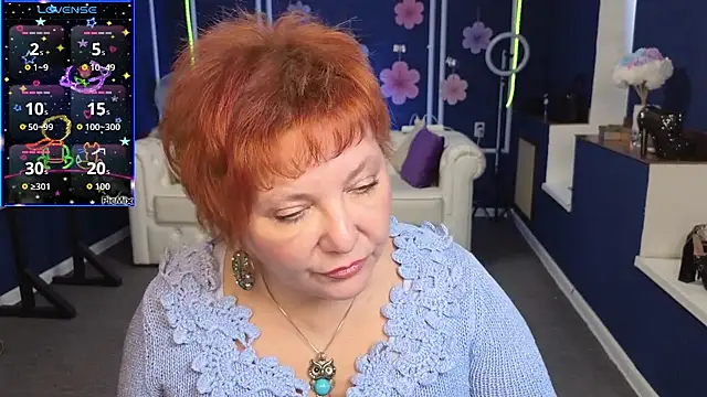 Snapshot of Kira_Kenett chatting on October 2, 6:20 am Kira Kenett online show from October 2, 6:20 am