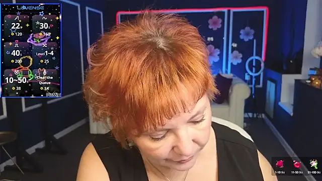 Snapshot of Kira_Kenett chatting on October 14, 7:31 am Kira Kenett online show from October 14, 7:31 am