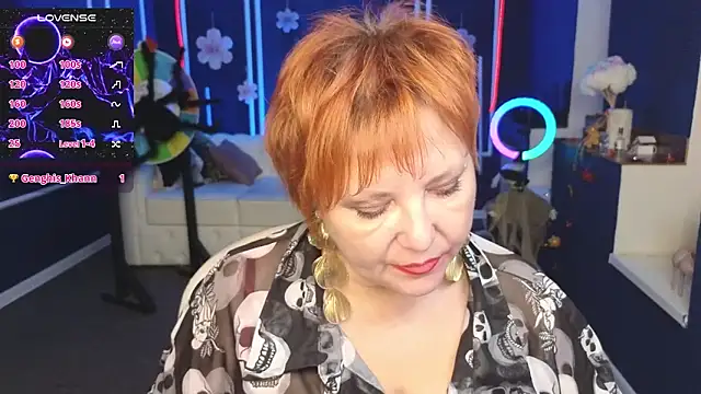 Snapshot of Kira_Kenett chatting on October 27, 5:50 pm Kira Kenett online show from October 27, 5:50 pm