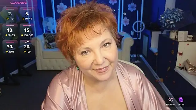 Kira Kenett online show from November 9, 10:08 pm