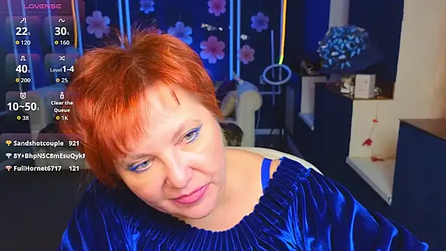 Kira Kenett online show from December 13, 7:53 pm