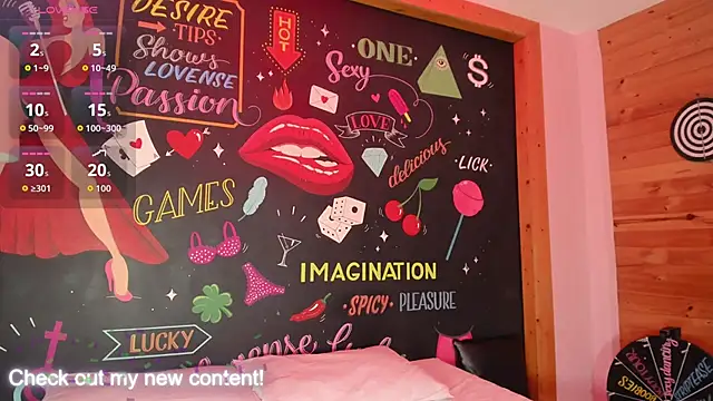 HatsaJones online show from December 5, 4:43 am