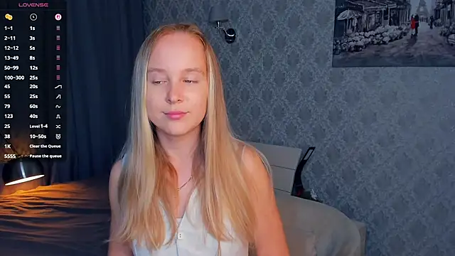 SoonMoor online show from September 19, 5:35 pm