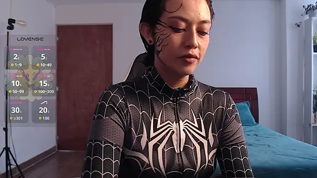 Ellyuwuw online show from October 17, 6:21 pm