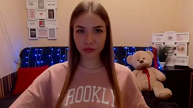 aSingleOne online show from February 6, 11:08 pm