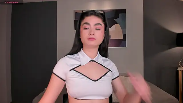 LucyWeiss  online show from November 30, 8:24 pm