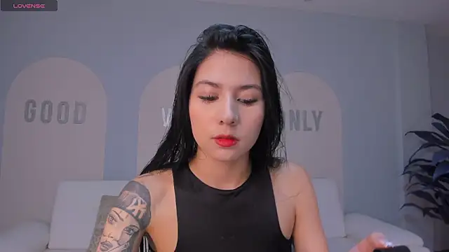 LaurentConnor online show from February 3, 3:48 am