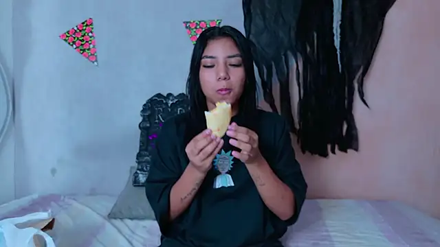 Danka smith online show from October 8, 7:06 am