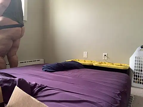 taydeebear online show from October 28, 4:53 pm