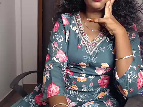 Snapshot of Zellybean_telugu chatting on October 4, 8:23 am Zellybean telugu online show from October 4, 8:23 am